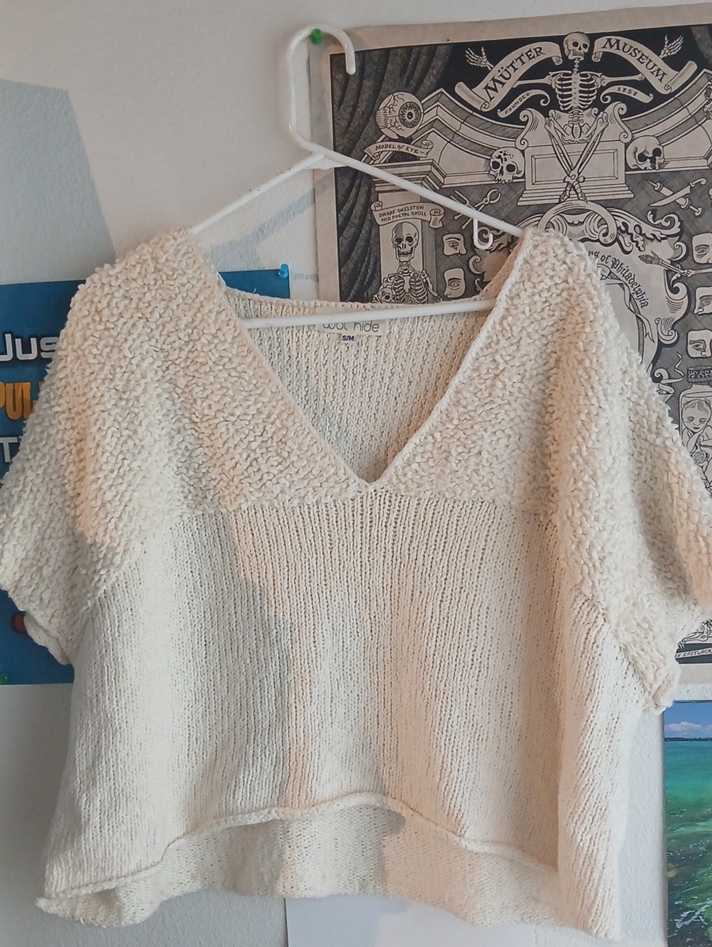 Wolhide Cropped Textured Top - Picture 3 of 9